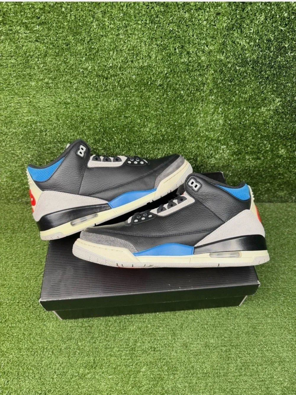DS Size 10.5 - Air Jordan 3 Retro OG Rare Air